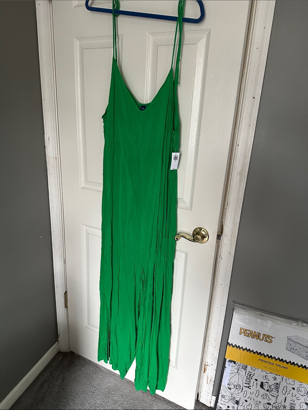 Green adjustable spaghetti strap Old Navy jumpsuit